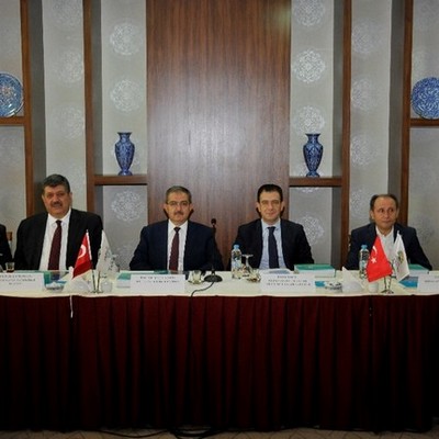 AR-GE VE TASARIM MERKEZİ ÜNİVERSİTE-SANAYİ İŞBİRLİĞİ BİLGİLENDİRME TOPLANTISI BÜYÜK İLGİ GÖRDÜ