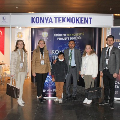 S.Ü. İLETİŞİM FAKÜLTESİ DEKANI PROF.DR.ENDERHAN KARAKOÇ VE YARDIMCILARI KONYA TEKNOKENT STANDIMIZI ZİYARET ETTİ