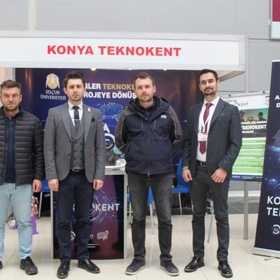 ANADOLU EFES AR-GE EKİBİ KONYA TEKNOKENT STANDINDA