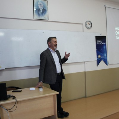 KONYA TEKNOKENT S.Ü. TEKNOLOJİ FAKÜLTESİ’NDE AKADEMİSYENLERLE BULUŞTU